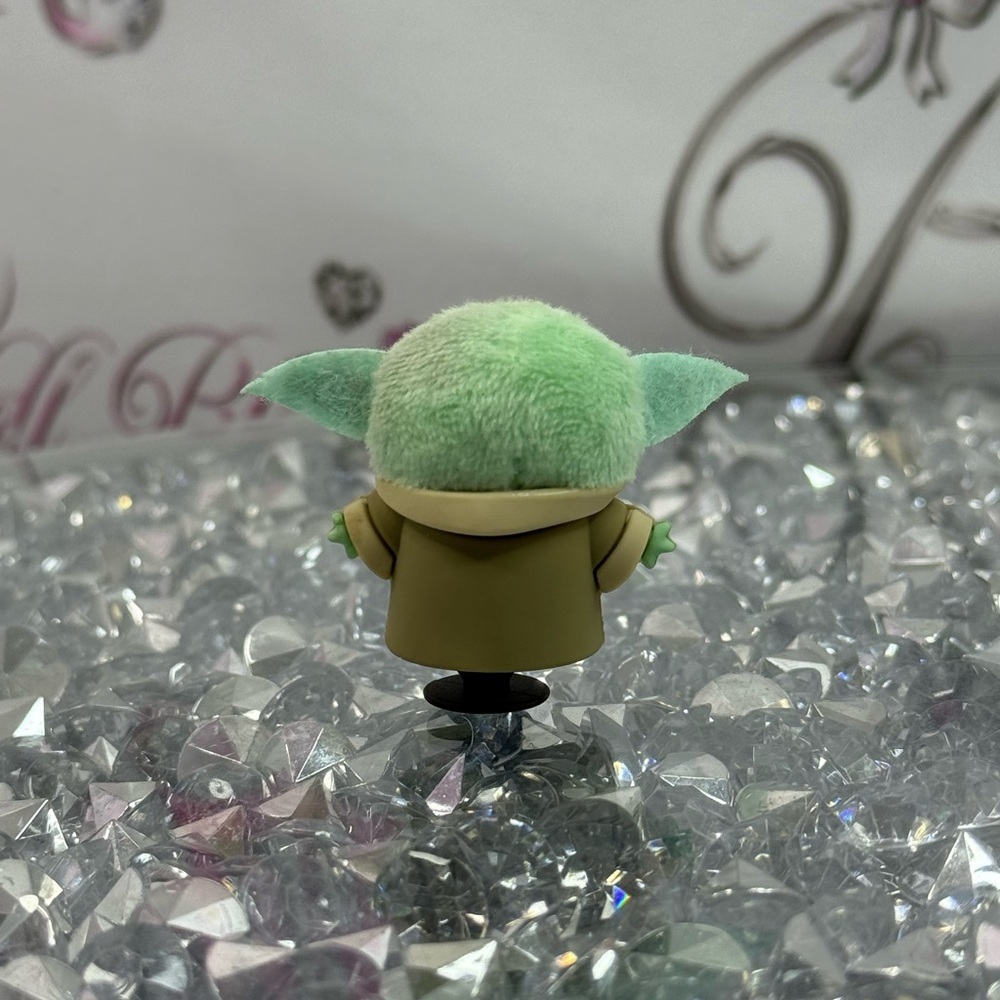 CROCS jibbitz 3D grogu Star Wars charm shoe croc green plush - Picture 4 of 6